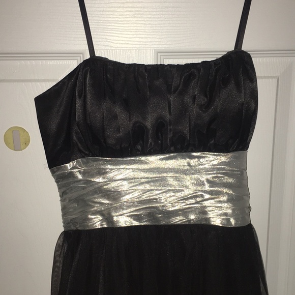 Strapless Prom Dress - Picture 4 of 6